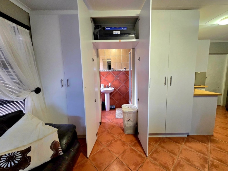 4 Bedroom Property for Sale in Paradise Beach Eastern Cape